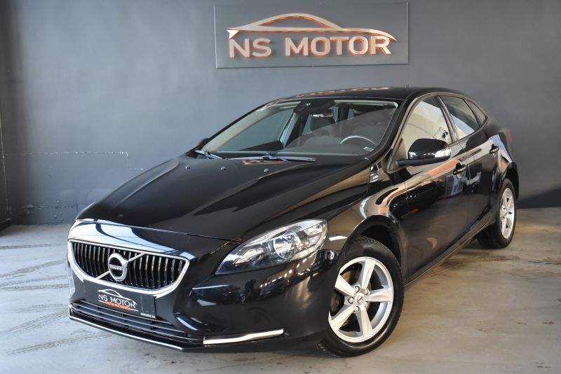 VOLVO V40 D2 120CV KINETIC