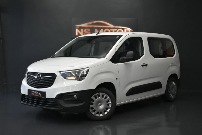 OPEL COMBO LIFE EXPRESSION 1.5 CDTI 75CV - NACIONAL- NICO PROPIETARIO- IVA DEDUCIBLE