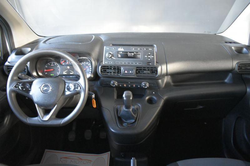 OPEL COMBO LIFE EXPRESSION 1.5 CDTI 75CV - NACIONAL- NICO PROPIETARIO- IVA DEDUCIBLE