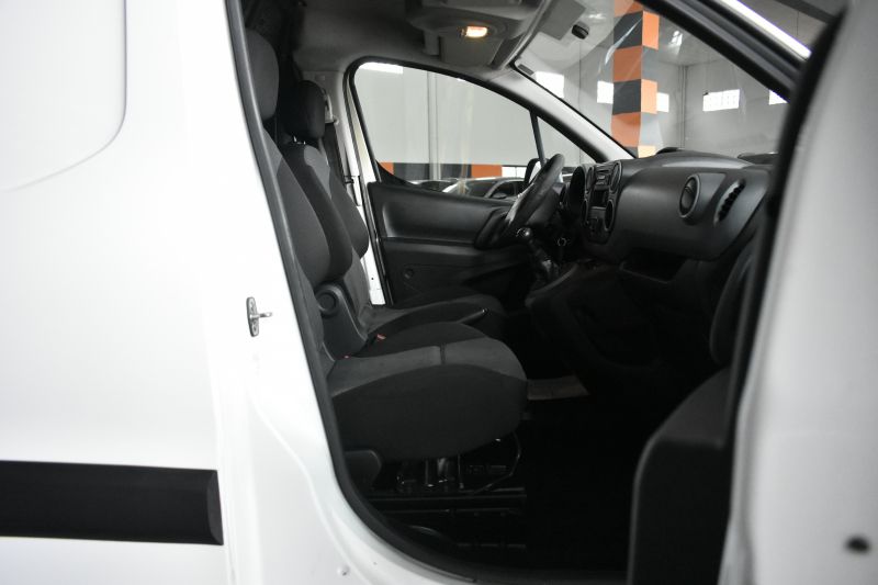 CITROEN BERLINGO  BERLINGO FURGN L1 1.6 HDI 75CV - NACIONAL - UNICO PROPIETARIO - IVA DEDUCIBLE