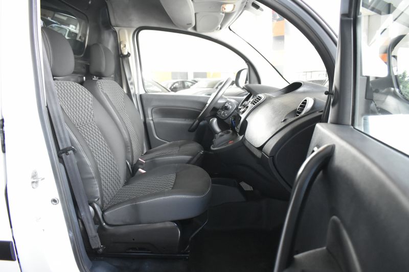 RENAULT KANGOO II  FURGN PROFESSIONAL 1.5 DCI 75CV 2 PLAZAS - NACIONAL - UNICO PROPIETARIO - IVA DEDUCIBLE