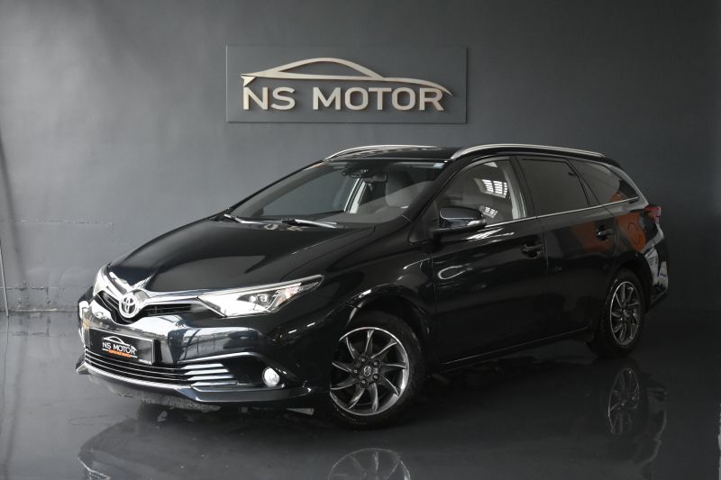 TOYOTA AURIS FAMILIAR 1.2 120T FEEL! TOURING SPORTS NACIONAL - UNICO PORPIETARIO - IVA DEDUCIBLE