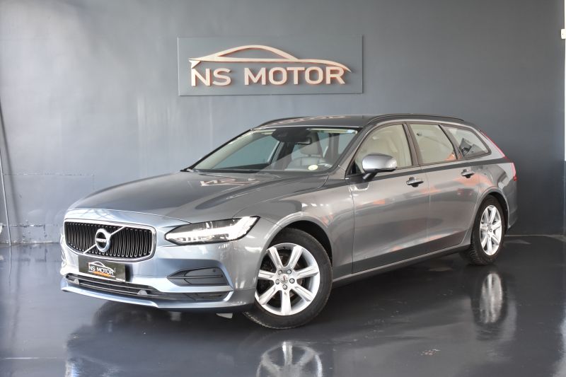 VOLVO V90 D3 KINETEC 2.0 150CV GEARTRONIC - UNICO PROPIETARIO - IVA DEDUCIBLE