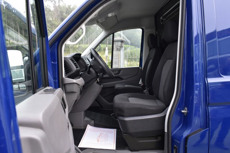 VOLKSWAGEN CRAFTER 35 FURGON BM TA L3H2 2.0TDI 140CV - NACIONAL - UNICO PROPIETARIO - IVA DEDUCIBLE