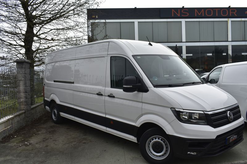 VOLKSWAGEN CRAFTER 35 FURGON BL TA L4H3 2.0TDI 140CV - NACIONAL - UNICO PROPIETARIO - IVA DEDUCIBLE