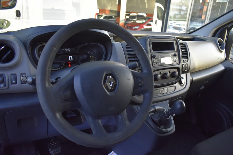 RENAULT TRAFIC III  FURGON L1H1 2 7T CONFORT 1.6 DCI 115CV NACIONAL - UNICO PROPIETARIO - IVA DEDUCIBLE