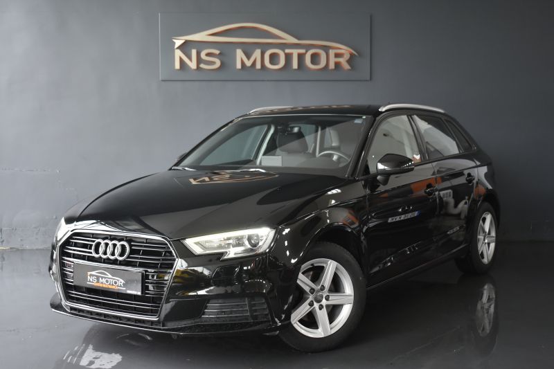 AUDI A3 SPORTBACK 30TDI 116CV STRONIC �NICO PROPIETARIO - IVA DEDUCIBLE