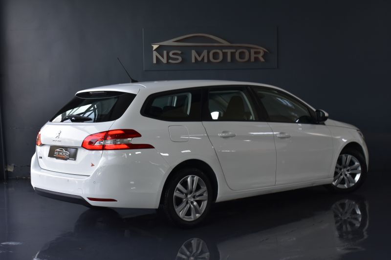 PEUGEOT 308 SW ACTIVE 1.5 BLUEHDI 100CV NACIONAL - UNICO PROPIETARIO - IVA DEDUCIBLE