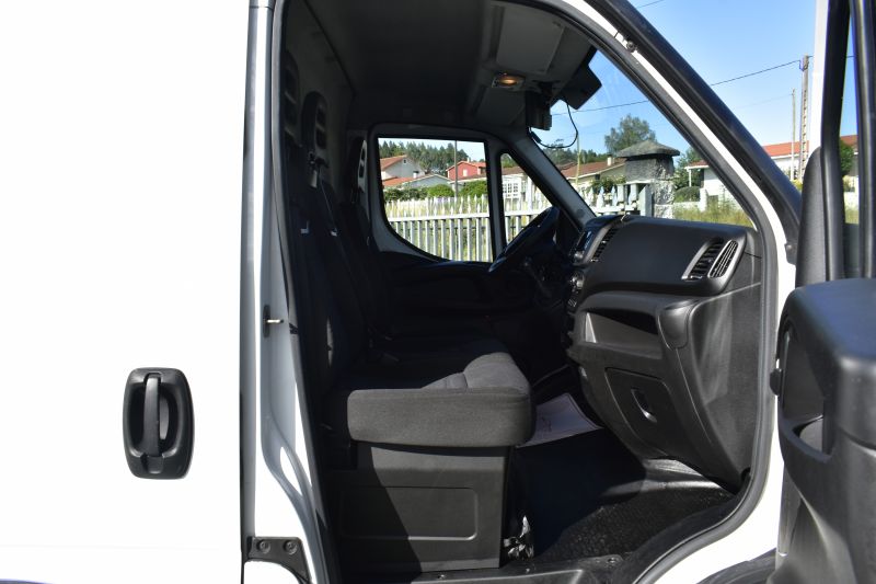 IVECO DAILY  2.3 TD 35S 14 V 4100H3 18m3  NACIONAL - UNICO PROPIETARIO - IVA DEDUCIBLE