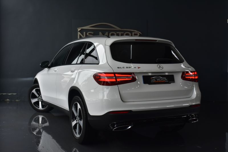 MERCEDES-BENZ GLC 220D 170CV 4MATIC 9G-TRONIC NACIONAL -UNICO PROPIETARIO - IVA DEDUCIBLE