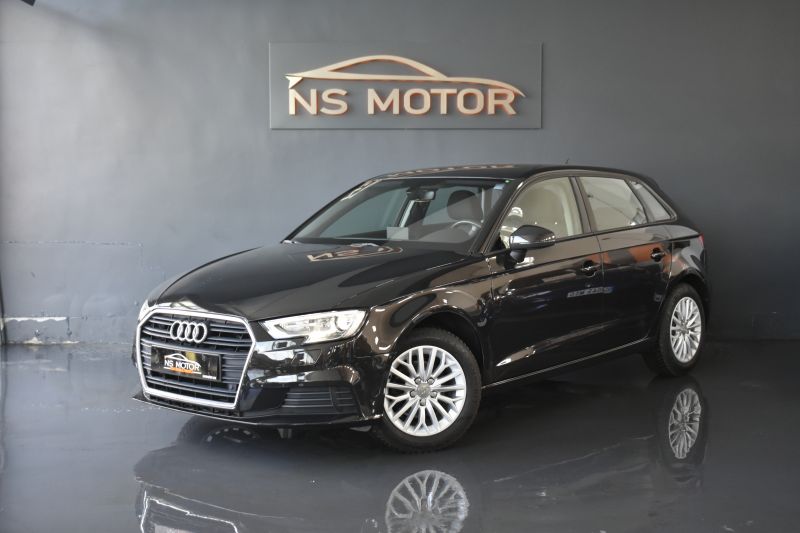 AUDI A3 SPORTBACK 1.6 TDI 116CV S TRONIC BUSINESS EDITION   ÚNICO PROPIETARIO - IVA DEDUCIBLE