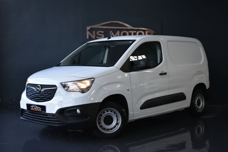 OPEL COMBO  CARGO EXPRESS 1.5 CDTI 102CV - NACIONAL- ÚNICO PROPIETARIO- IVA DEDUCIBLE