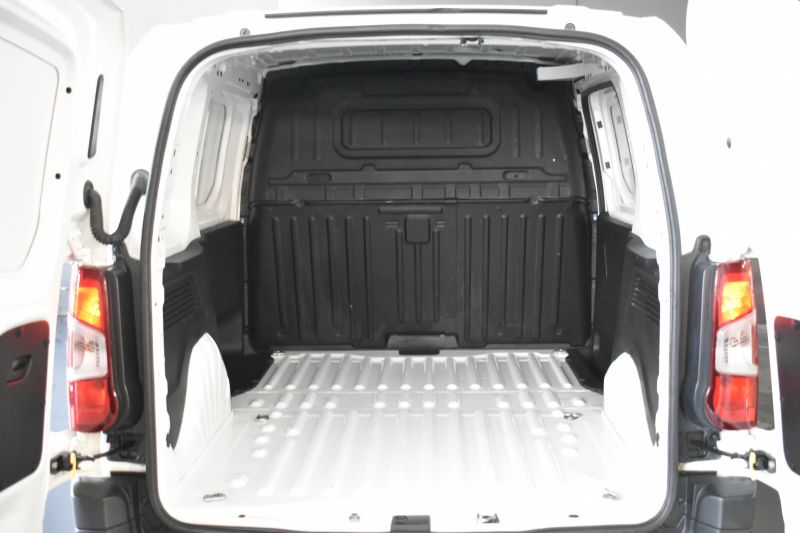 OPEL COMBO  CARGO EXPRESS 1.5 CDTI 102CV - NACIONAL- ÚNICO PROPIETARIO- IVA DEDUCIBLE