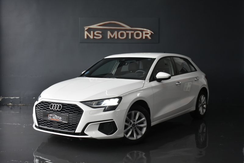 AUDI A3 SPORTBACK 30 TFSI 1.0 110CV STRONIC - NACIONAL- UNCIO PROPIETARIO - IVA DEDUCIBLE