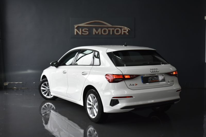 AUDI A3 SPORTBACK 30 TFSI 1.0 110CV STRONIC - NACIONAL- UNCIO PROPIETARIO - IVA DEDUCIBLE