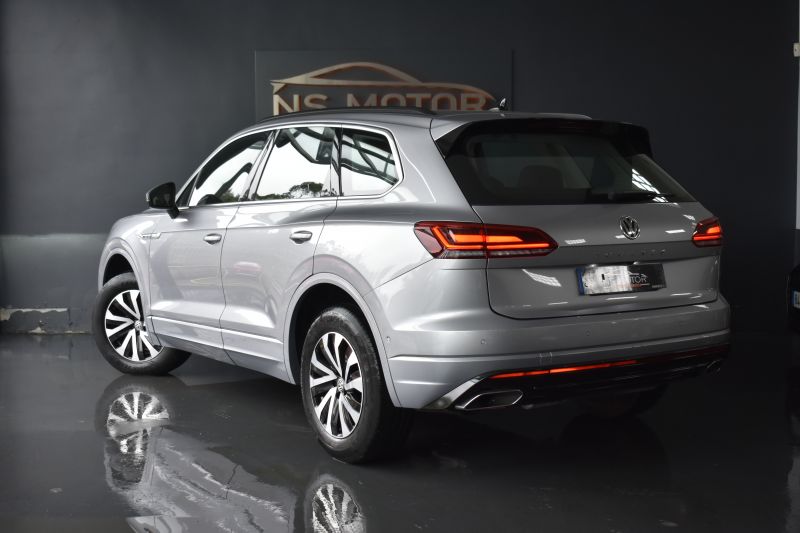 VOLKSWAGEN TOUAREG PREMIUM 3.0 V6 231CV TIPTRONIC 4MOTION - NACIONAL  - UNICO PROPIETARIO - IVA DEDUCIBLE