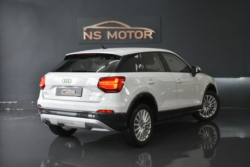 AUDI Q2 DESIGN 30 TFSI 116CV NACIONAL - UNICO PROPIETARIO - IVA DEDUCIBLE