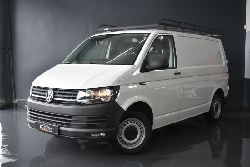 VOLKSWAGEN TRANSPORTER FURGON BATALLA CORTA 2.0 TDI 102CV -NACIONAL - UNICO PROPIETARIO - IVA DEDUCIBLE