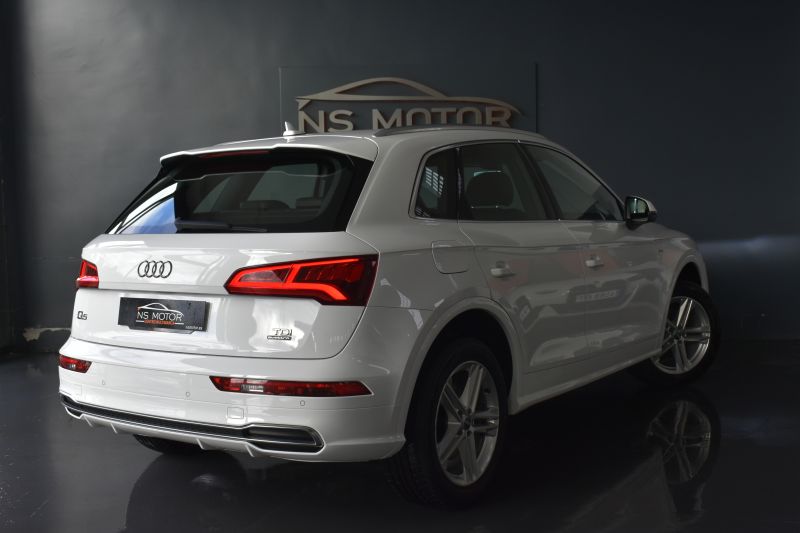 AUDI Q5  S LINE QUATTRO 2.0 TDI 190CV AT7-  NACIONAL - UNICO PROPIETARIO - IVA DEDUCIBLE