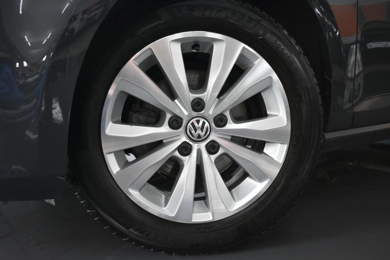 VOLKSWAGEN GOLF 1.2 TSI 110CV -  NACIONAL - UNICO PROPIETARIO 