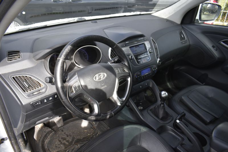 HYUNDAI IX35 2.0 CRDI 136CV 4X4 SKY - NACIONAL - UNICO PROPIETARIO - IVA DEDUCIBLE 