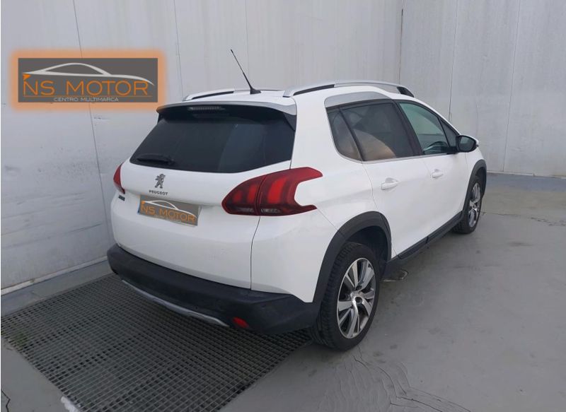 PEUGEOT 2008 ALLURE 1.5 BLUEHDI 100CV - NACIONAL - UNICO PROPIETARIO - IVA DEDUCIBLE