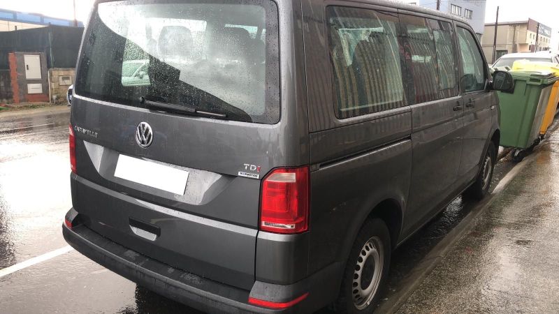 VOLKSWAGEN CARAVELLE 2.0 TDI BMT NACIONAL - IVA DEDUCIBLE