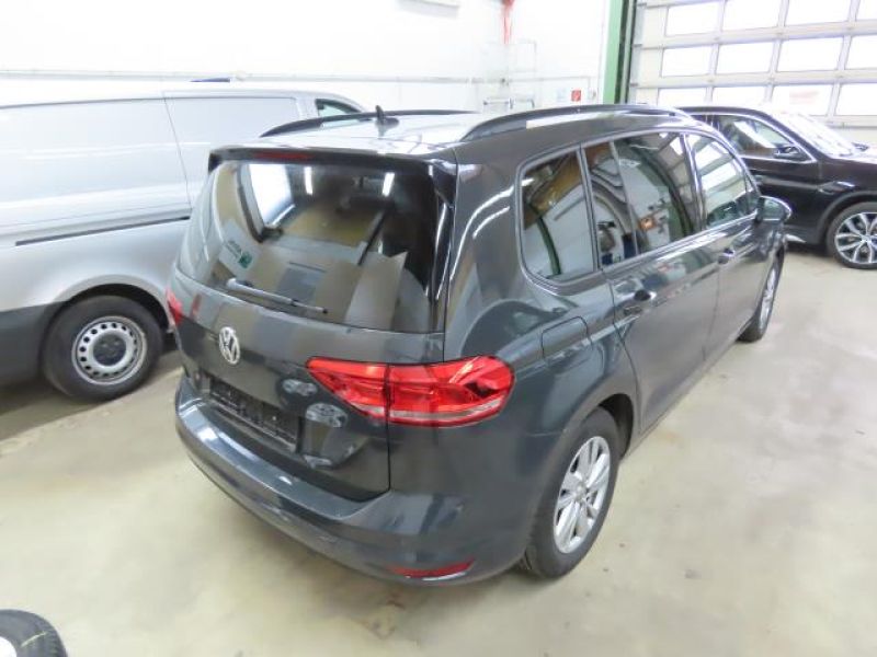 VOLKSWAGEN TOURAN 2.0 TDI 150CV DSG 5 PLAZAS -UNICO PROPIETARIO - IVA DEDUCIBLE