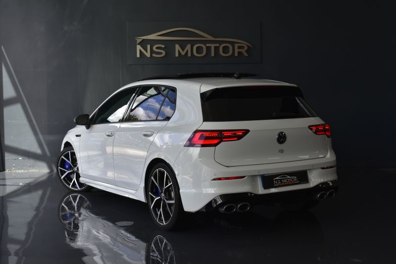 VOLKSWAGEN GOLF VIII R 2.0 TSI 4Motion DSG - NACIONAL