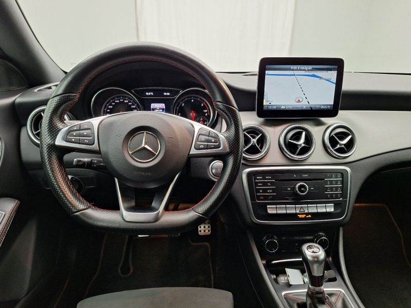 MERCEDES-BENZ CLA  CLA SHOOTING BRAKE 200D AMG 136CV