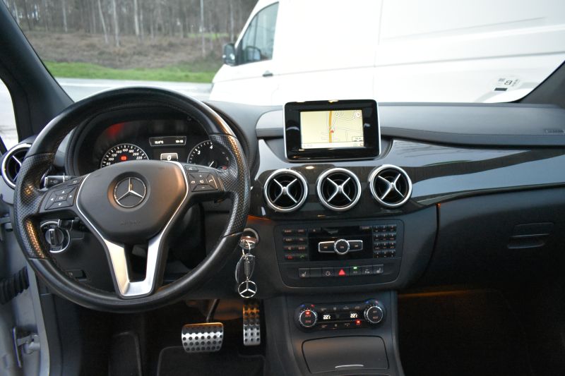 MERCEDES-BENZ CLASE B 180 CDI 109CV 7G SPORT